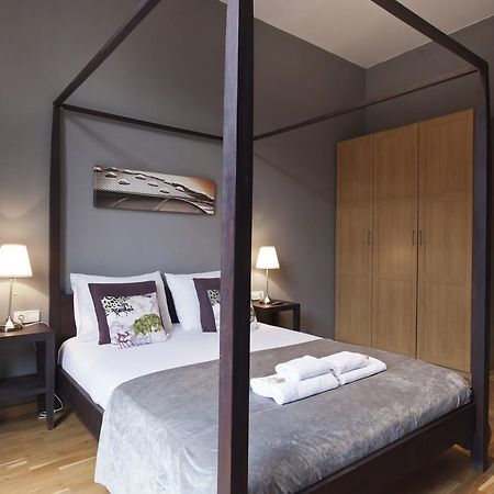 Short Stay Group Paseo De Gracia Serviced Apartments Barcelona Bagian luar foto