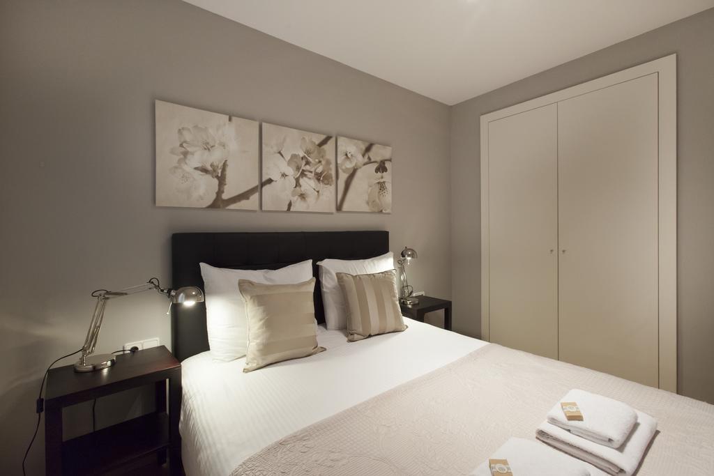 Short Stay Group Paseo De Gracia Serviced Apartments Barcelona Bagian luar foto