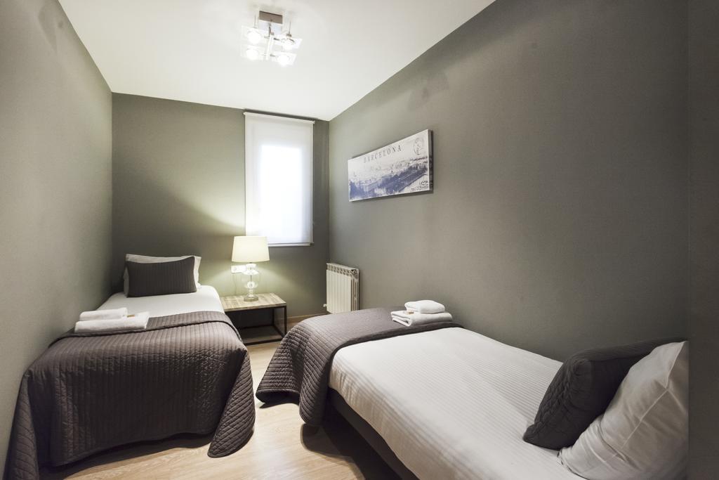 Short Stay Group Paseo De Gracia Serviced Apartments Barcelona Bagian luar foto