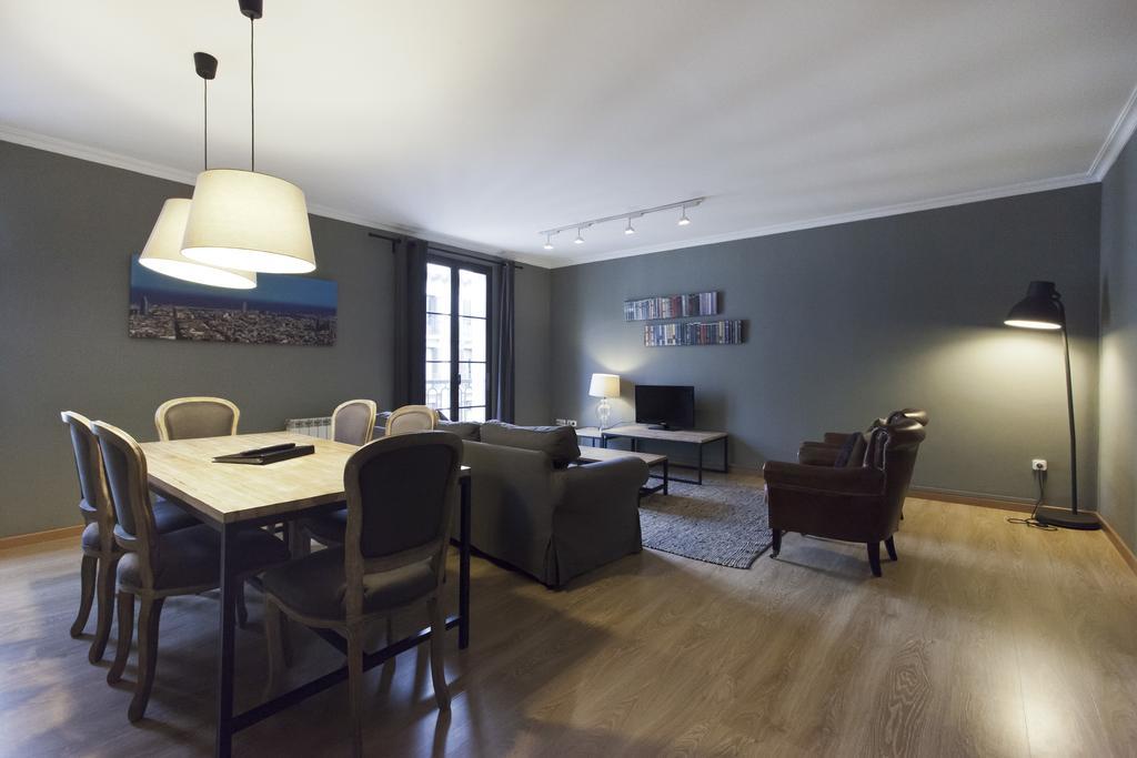 Short Stay Group Paseo De Gracia Serviced Apartments Barcelona Bagian luar foto