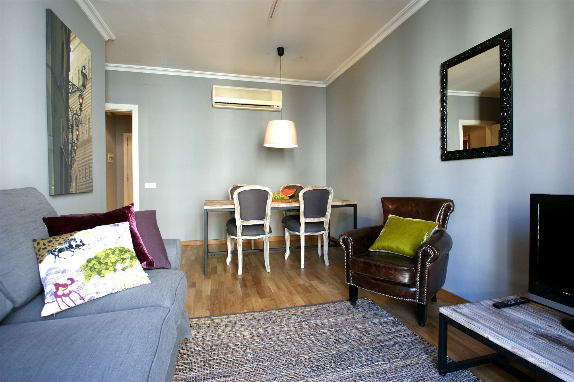 Short Stay Group Paseo De Gracia Serviced Apartments Barcelona Bagian luar foto