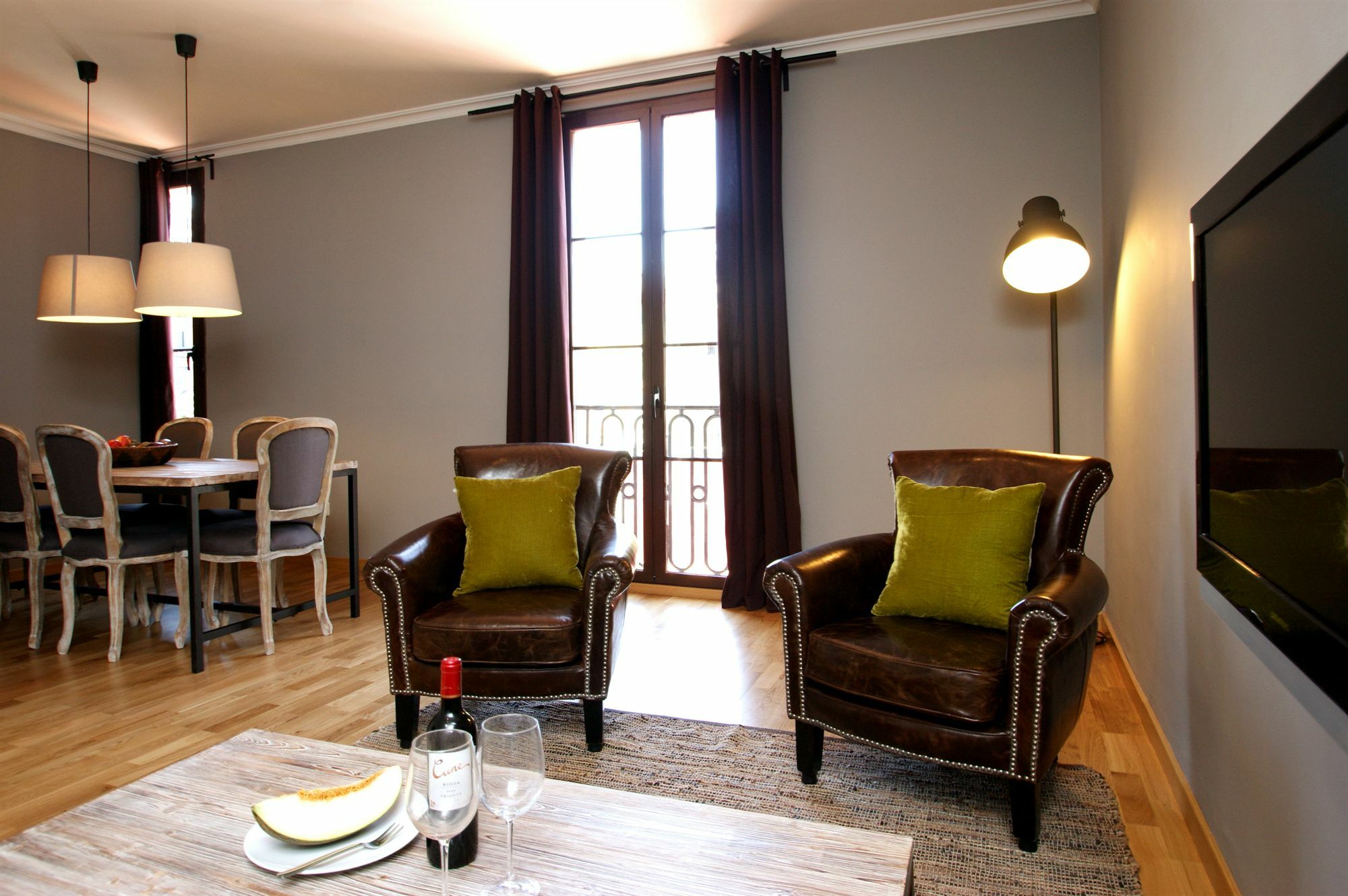 Short Stay Group Paseo De Gracia Serviced Apartments Barcelona Bagian luar foto