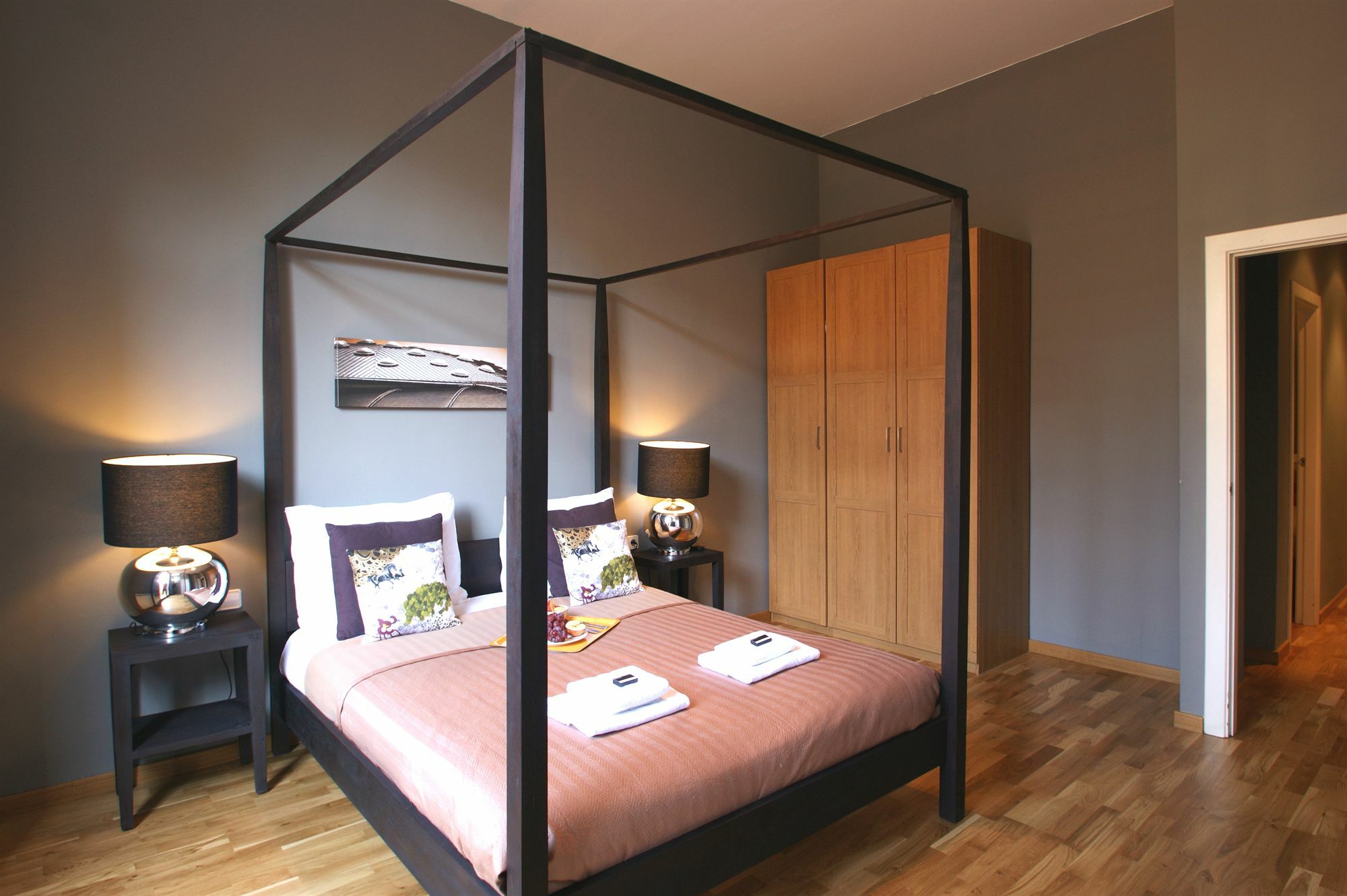 Short Stay Group Paseo De Gracia Serviced Apartments Barcelona Bagian luar foto