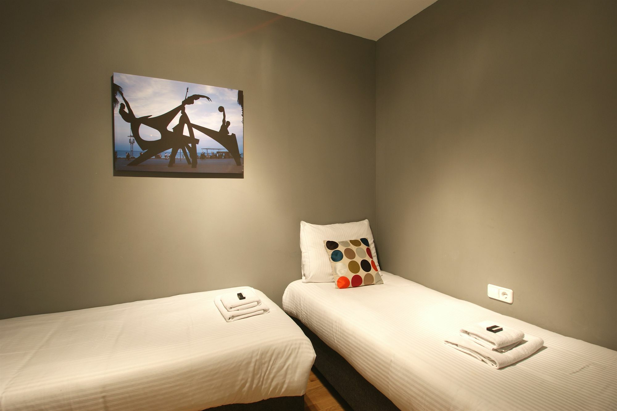Short Stay Group Paseo De Gracia Serviced Apartments Barcelona Bagian luar foto